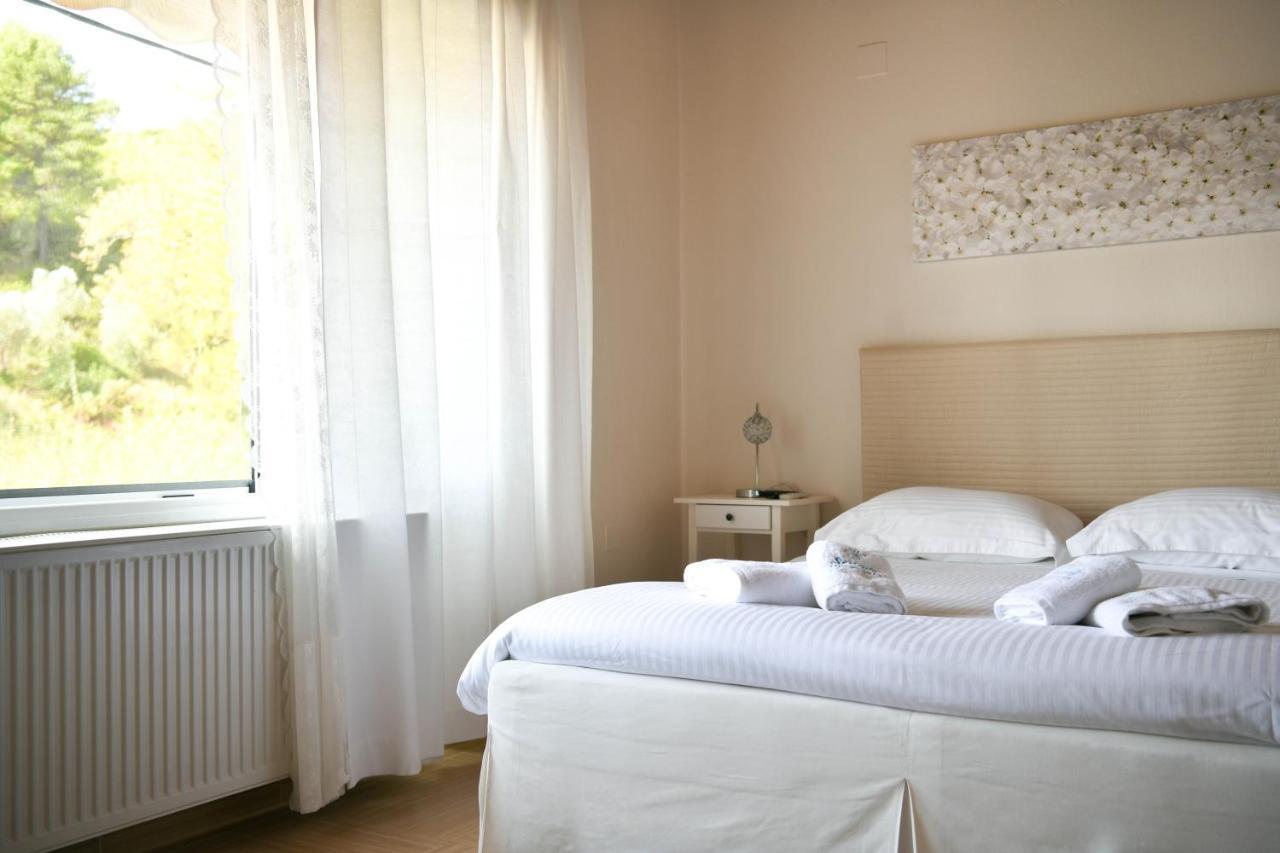 Serenity Luxury Villa, Skiathos Villa *